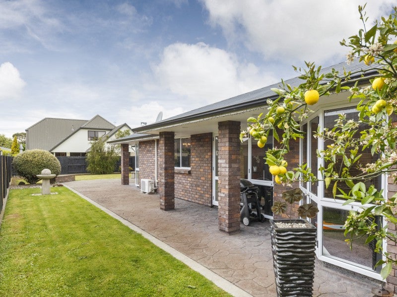105 Amberley Avenue, Highbury, Palmerston North - Carousel 16