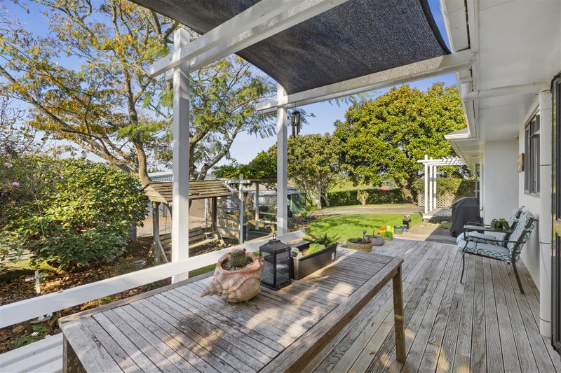 41 Mountain Road, Sentry Hill, New Plymouth - Carousel 18