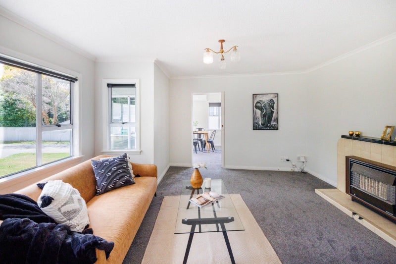 20 Liverpool Street, Takaro, Palmerston North - Carousel 2