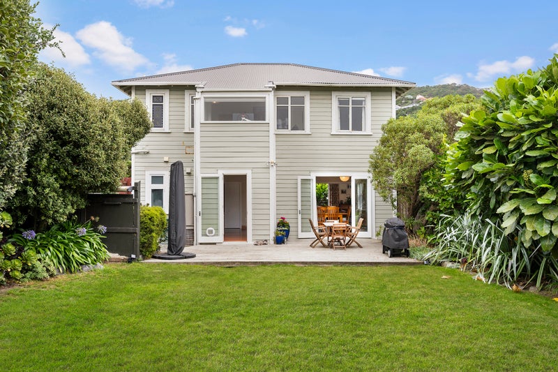 109 Freyberg Street, Lyall Bay, Wellington - Carousel 1