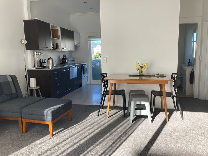 33 Ohiro Road, Aro Valley, Wellington - Carousel 2