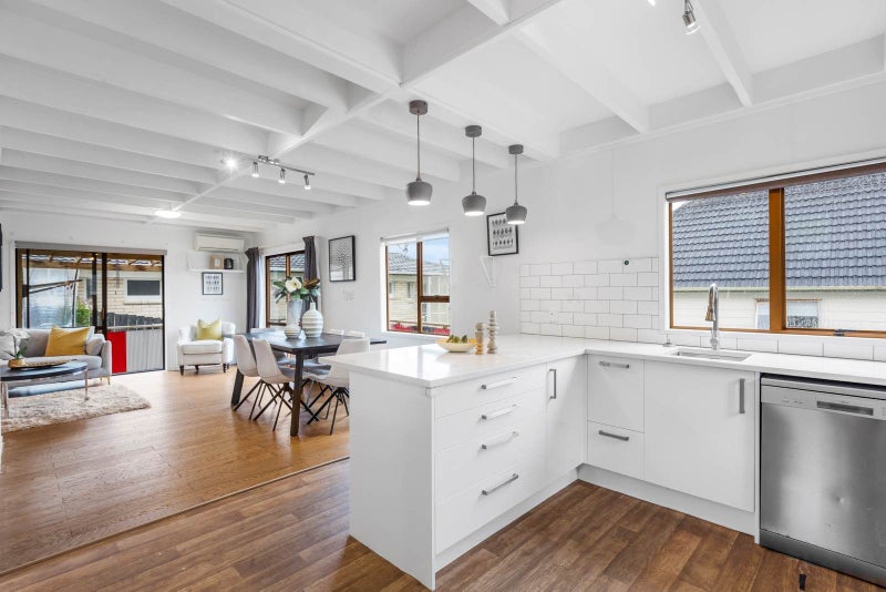 1/29 Marcel Place, Glenfield, Auckland - Carousel 2