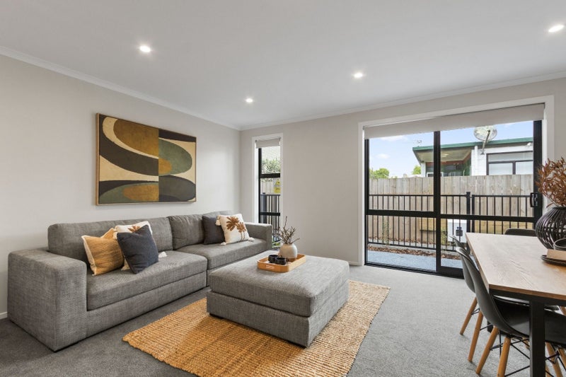 9/48 Wellington Street, Hamilton East, Hamilton - Carousel 2