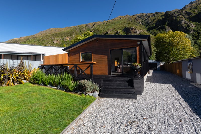 23 Somerset Street, Kingston - Carousel 1