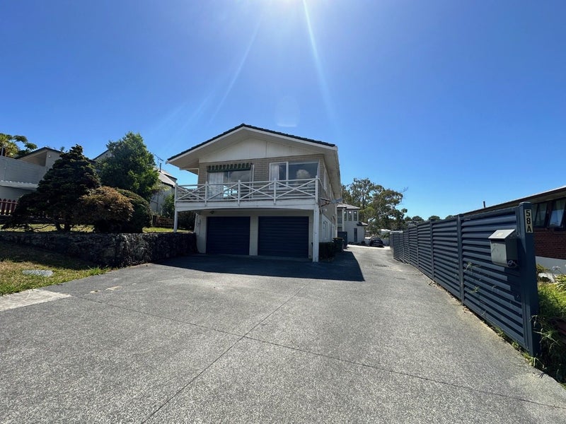 58 Knightsbridge Drive, Forrest Hill, Auckland - Carousel 1