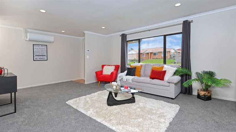 40 Greenberry Drive, Ranui, Auckland - Carousel 2