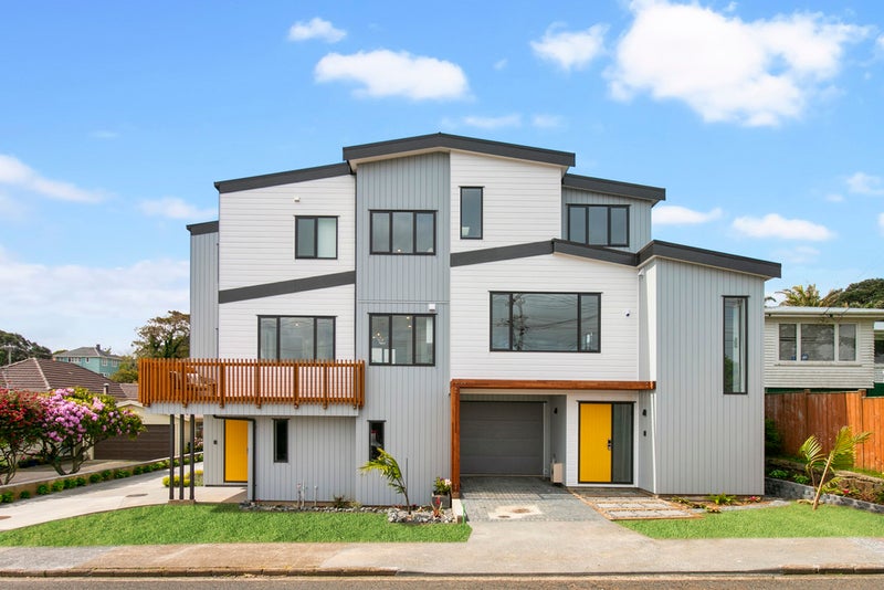 2/3 Haughey Avenue, Hillsborough, Auckland - Carousel 1