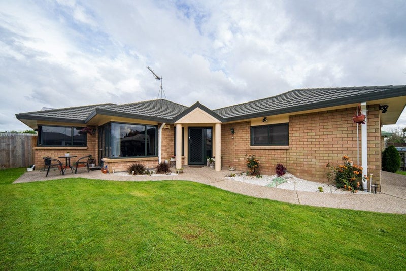 35 Hastings Place, Hamilton Lake, Hamilton - Carousel 2