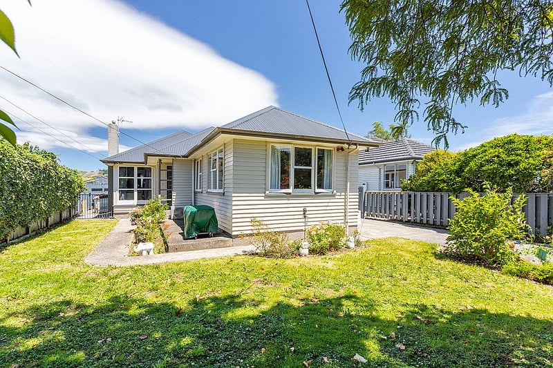 29 McLeod Street, Elderslea, Upper Hutt - Carousel 19