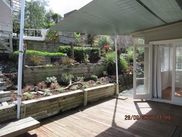 5 Montana Avenue, Murrays Bay, Auckland - Carousel 2