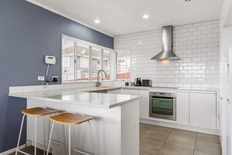 26A Orams Road, Hillpark, Auckland - Carousel 1