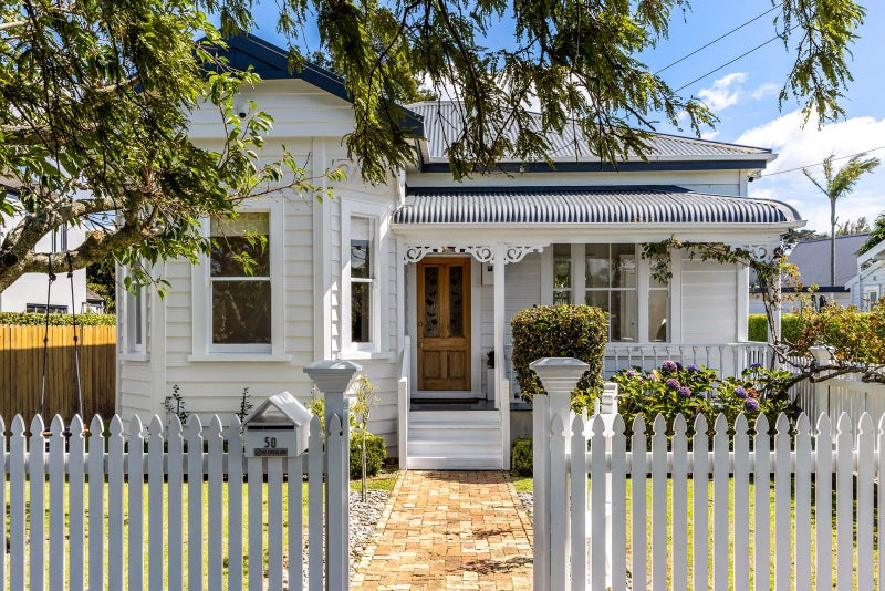 50 Amaru Road, One Tree Hill, Auckland - Carousel 1