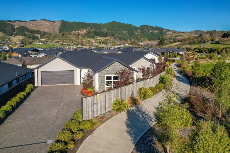 21 Paton Road, Richmond - Carousel 1