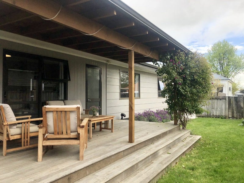 52B Galloway Street, Hamilton East, Hamilton - Carousel 2