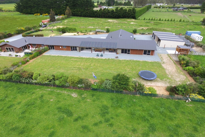 101 Parkes Line Road, Maymorn, Upper Hutt - Carousel 1