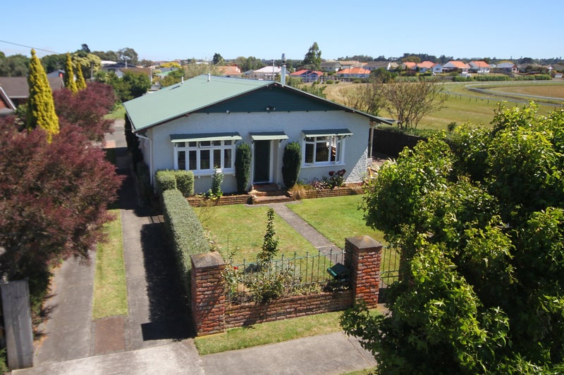 5 Handley Street, Gonville, Whanganui - Carousel 1