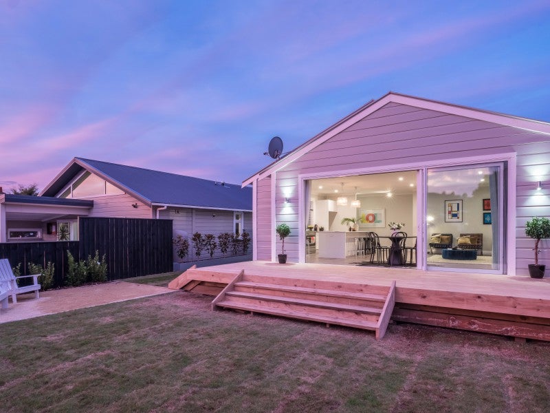 204 Coutts Street, Rongotai, Wellington - Carousel 1