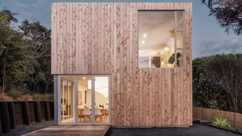 10A Government Road, Raglan - Carousel 1