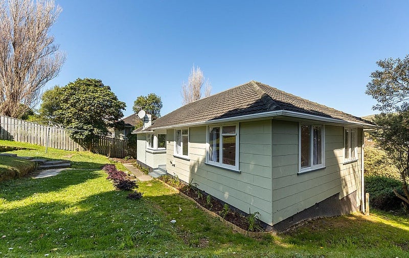 191 Mungavin Avenue, Cannons Creek, Porirua - Carousel 14