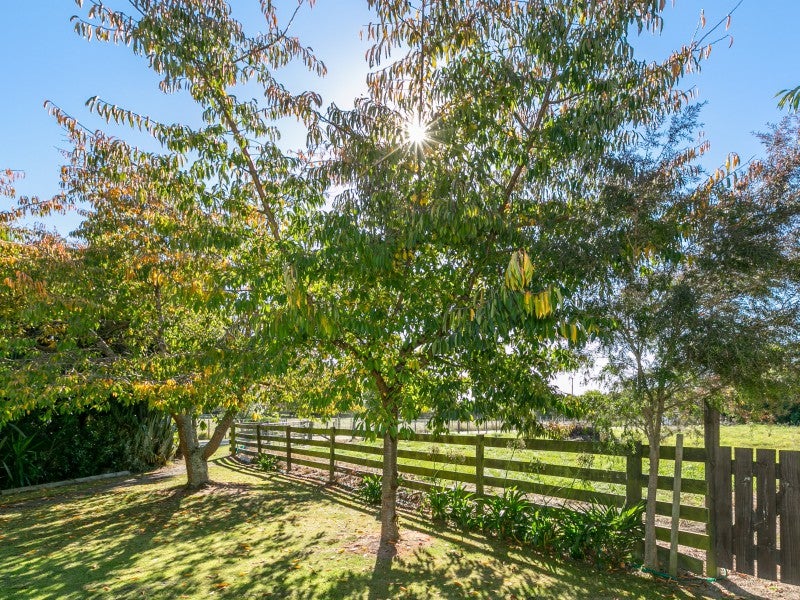 143 Longlands Road West, Longlands, Hastings - Carousel 2