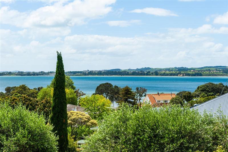 73 Churchill Road, Cockle Bay, Auckland - Carousel 1