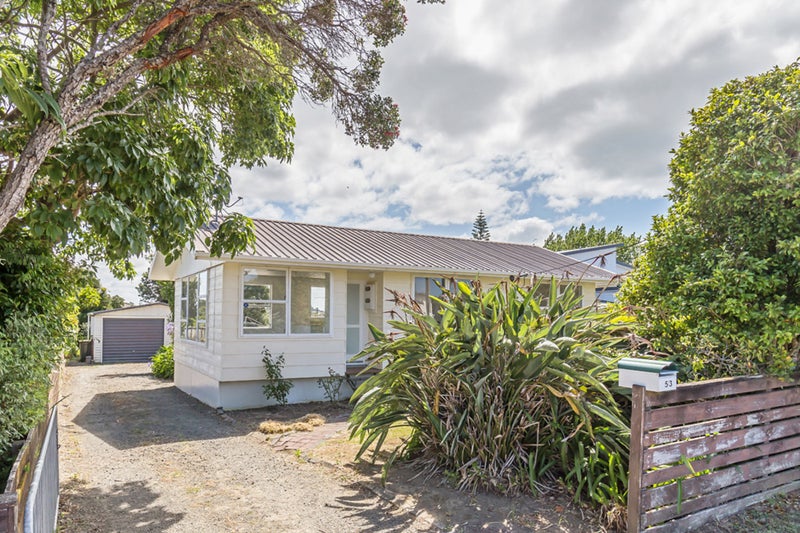 53 SHAKESPEAR RD, Army Bay, Whangaparaoa - Carousel 1