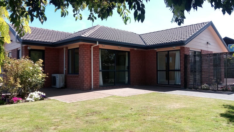 6 Factory Road, Belfast, Christchurch - Carousel 1