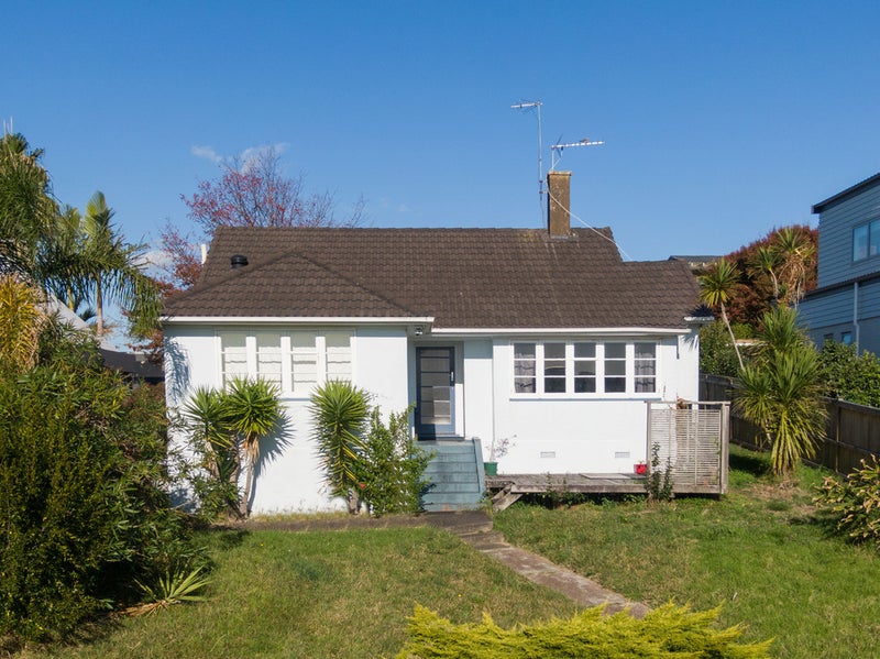 43 Tautari Street, Orakei, Auckland - Carousel 2