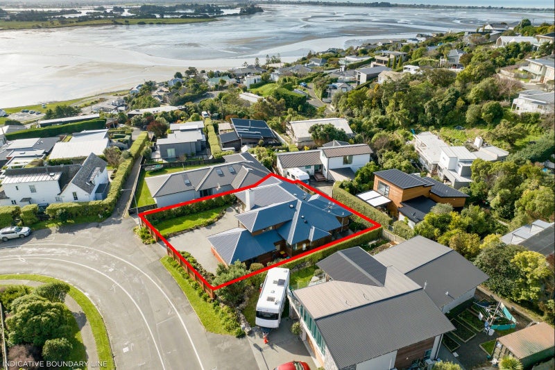43 Cannon Hill Crescent, Mount Pleasant, Christchurch - Carousel 23