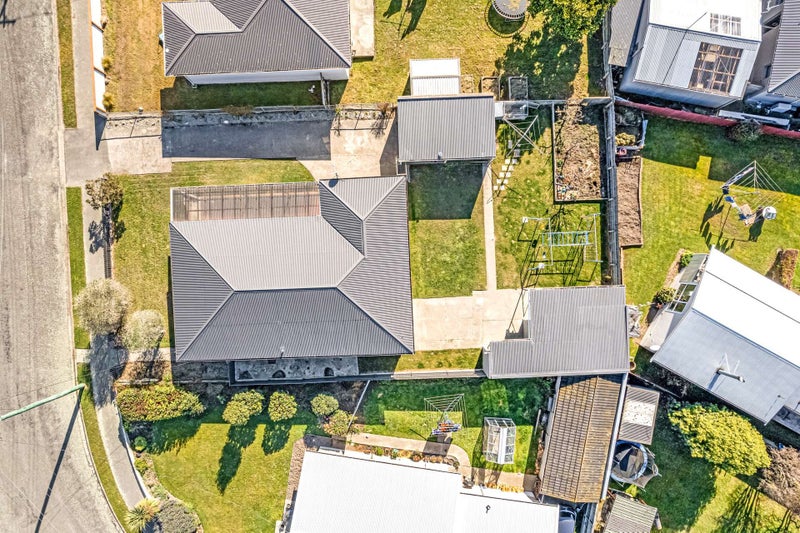 23 Glendale Crescent, Holmes Hill, Oamaru - Carousel 40