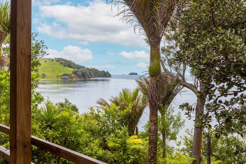 10 Clinton Road, Tāwharanui Peninsula, Tawharanui Peninsula - Carousel 1