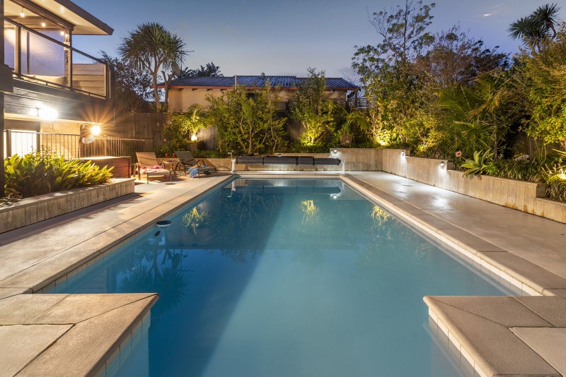 1/1 Long Street, Torbay, Auckland - Carousel 2