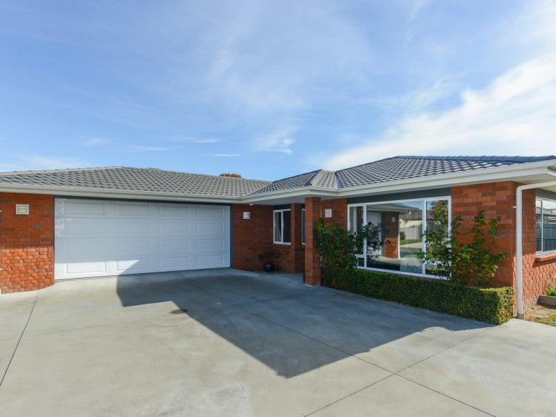 10 Edwards Street, Frimley, Hastings - Carousel 2