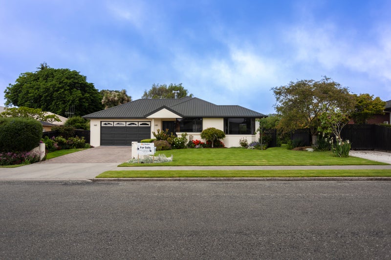 1 Hannah Place, Holmes Hill, Oamaru - Carousel 1