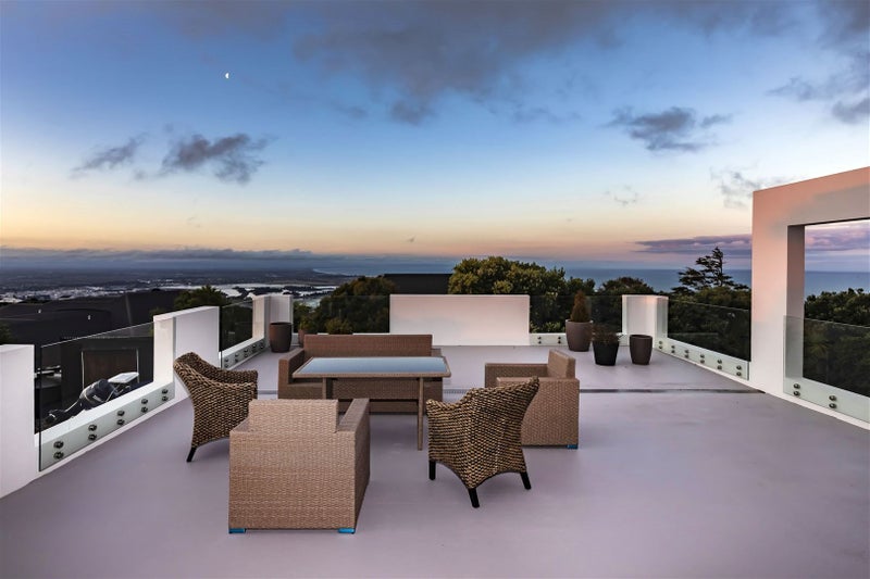 8 Kaikoura View, Mount Pleasant, Christchurch - Carousel 2