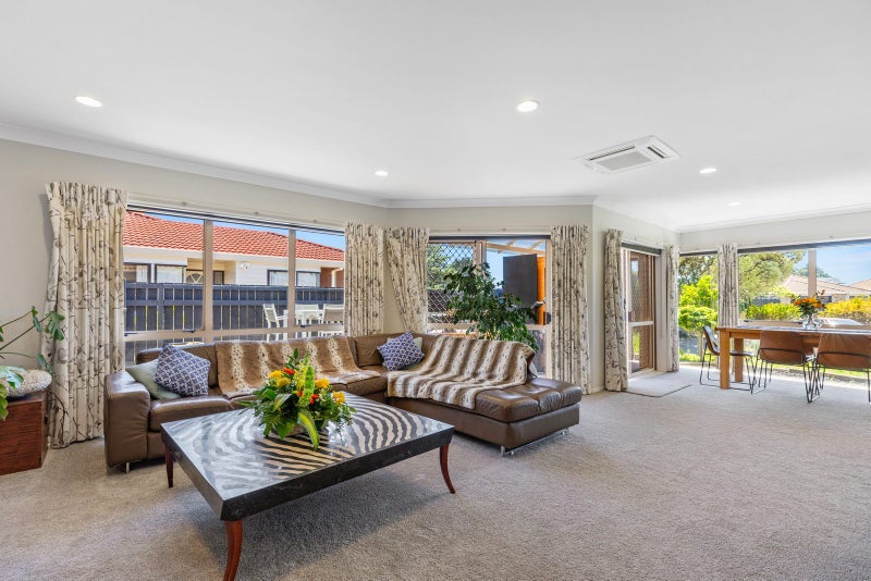 26 Balmacewen Place, Mount Maunganui, Mount Maunganui - Carousel 2