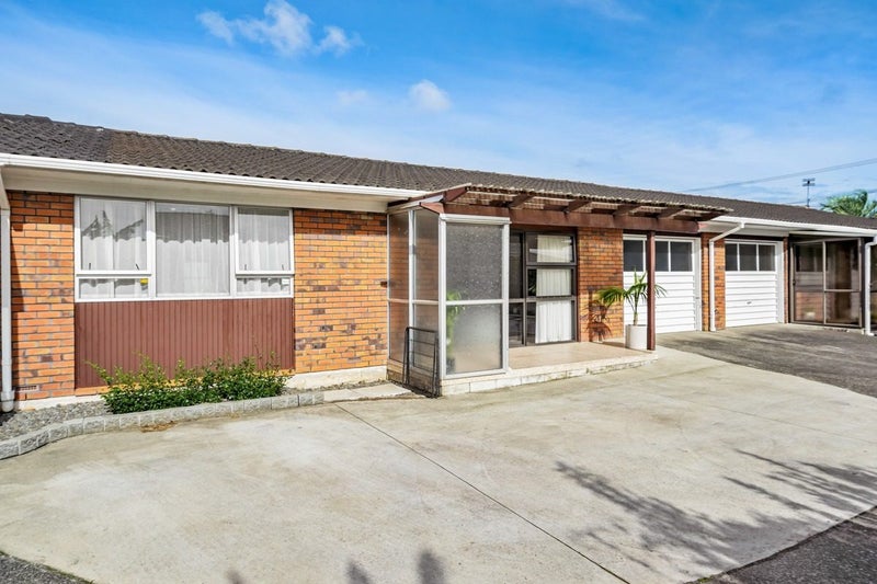 247 ST GEORGE ST, Papatoetoe, Auckland - Carousel 1