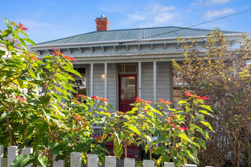 19 Vauxhall Road, Devonport, Auckland - Carousel 1
