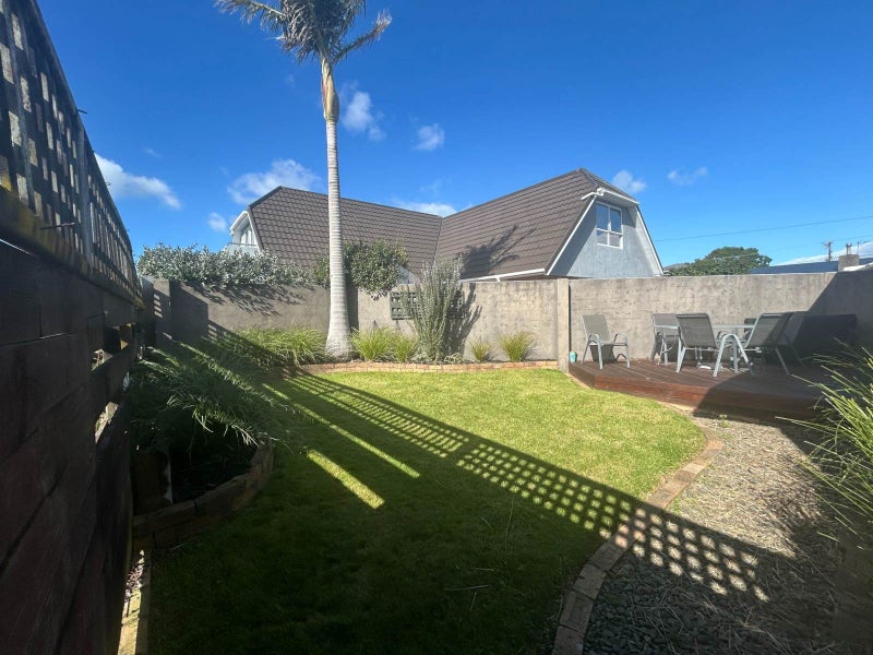 37A Queen Road, Bellevue, Tauranga - Carousel 2