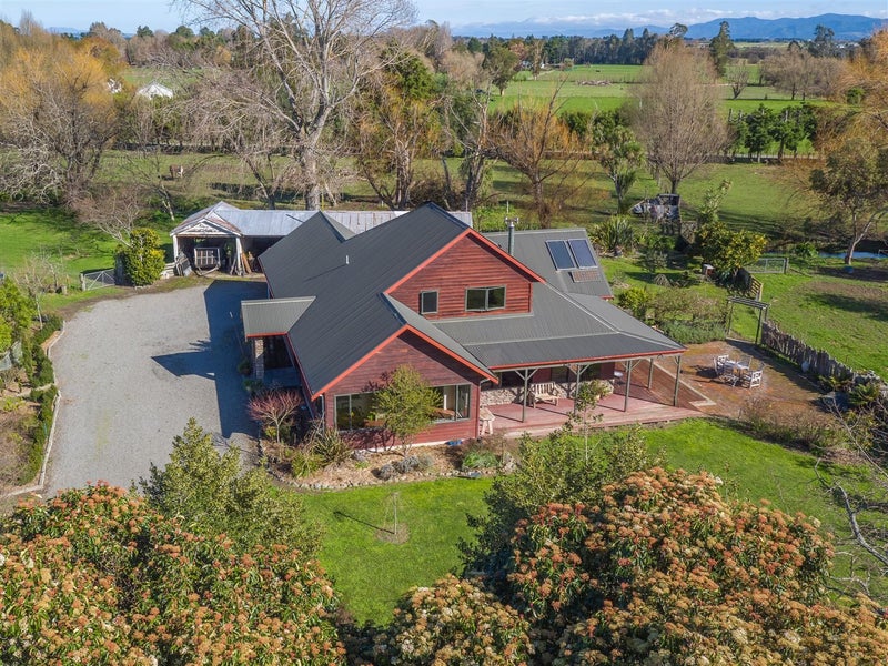 28 Nursery Road, Homebush, Masterton - Carousel 1