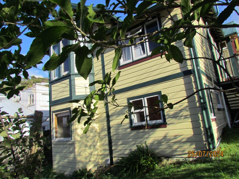 254 Ohiro Road, Brooklyn, Wellington - Carousel 1