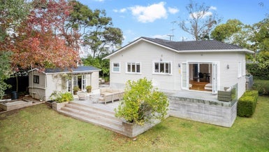 5 Roland Road, Greenhithe, Auckland - Carousel 1