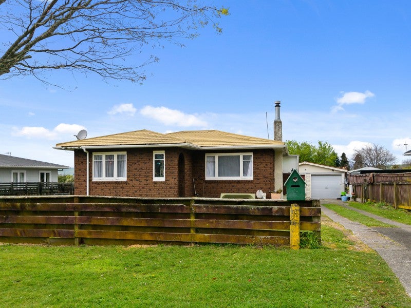 6 Ross Road, Western Heights, Rotorua - Carousel 1