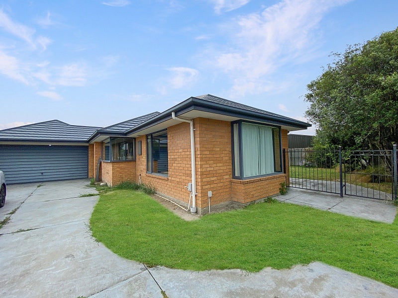 33 Dufek Crescent, Wigram, Christchurch - Carousel 1