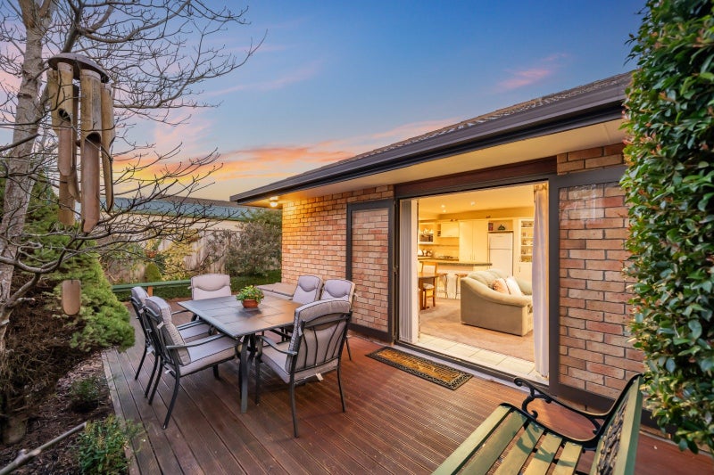 51 Fraser Crescent, Elderslea, Upper Hutt - Carousel 2