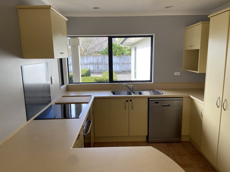 7 Greenwich Place, Rototuna, Hamilton - Carousel 2