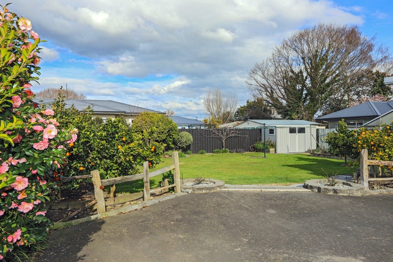 402 Lascelles Street, Saint Leonards, Hastings - Carousel 13