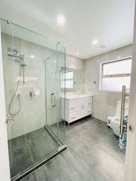 64A Beach Road, Mellons Bay, Auckland - Carousel 2