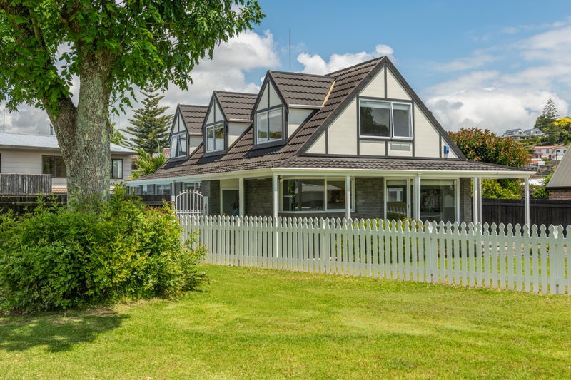 90 Sherwood Street, Bellevue, Tauranga - Carousel 1