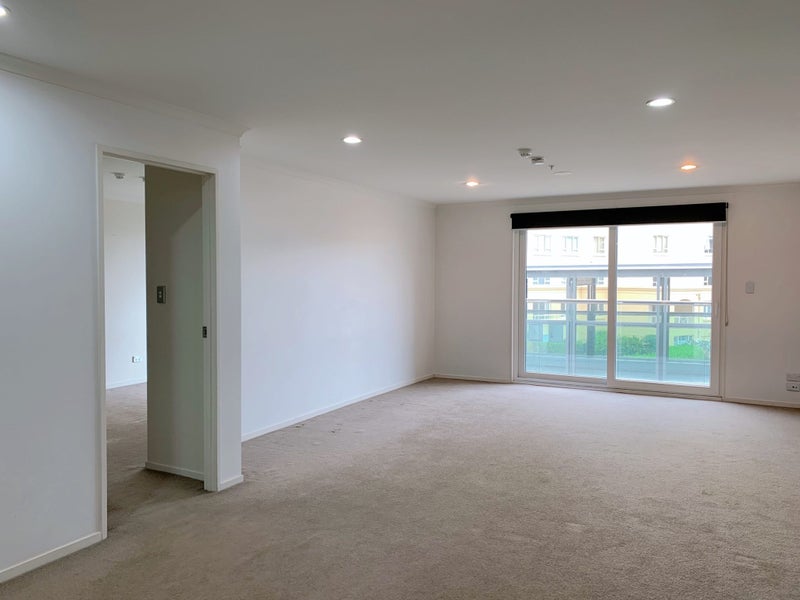 213/26 Remuera Road, Newmarket, Auckland - Carousel 2